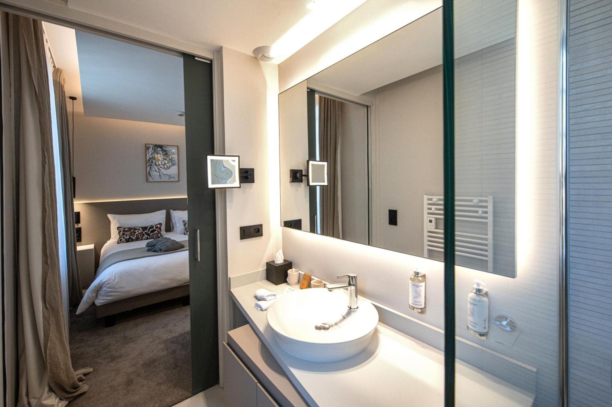 Best Western Premier Le Chapitre Hotel And Spa Remiremont Exterior photo